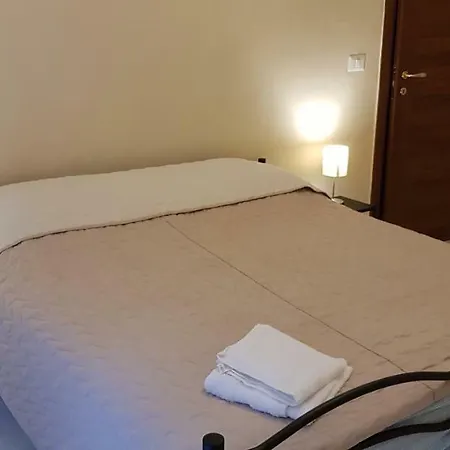 Via Palestrina - Corso Vercelli Apartamento *